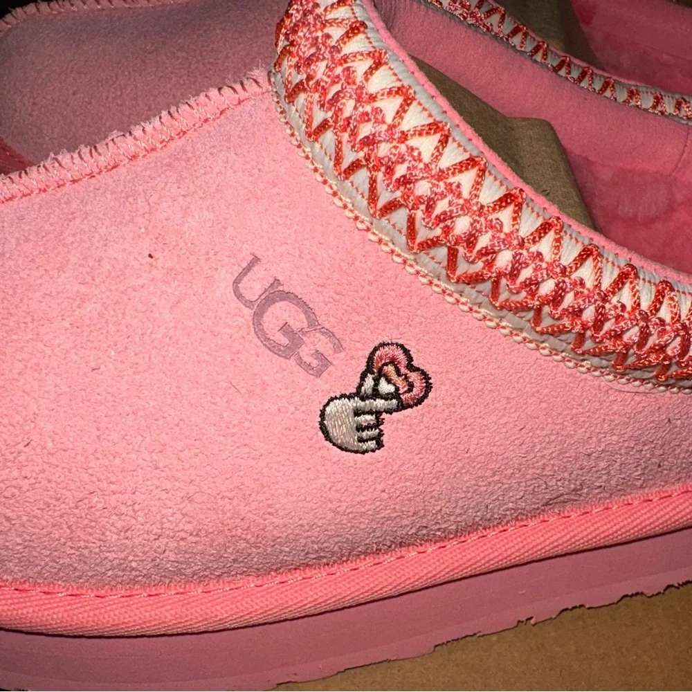 UGG Kids Pink Cozy Slippers - Picture 4 of 7